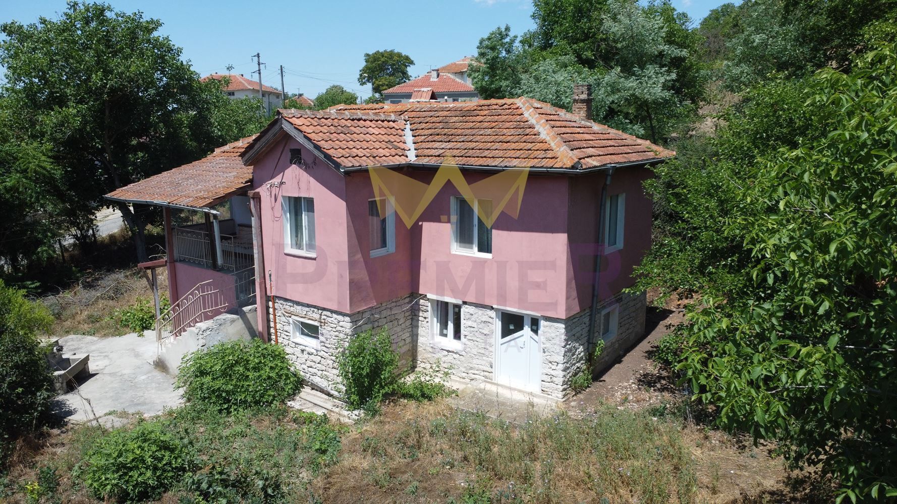 Къща в Варна, област-с.Константиново площ 140 кв