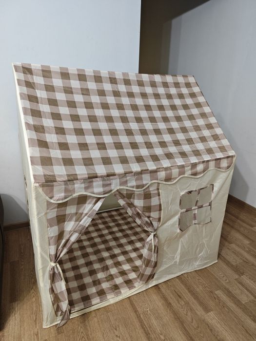 Детский домик  в отличном состоянии