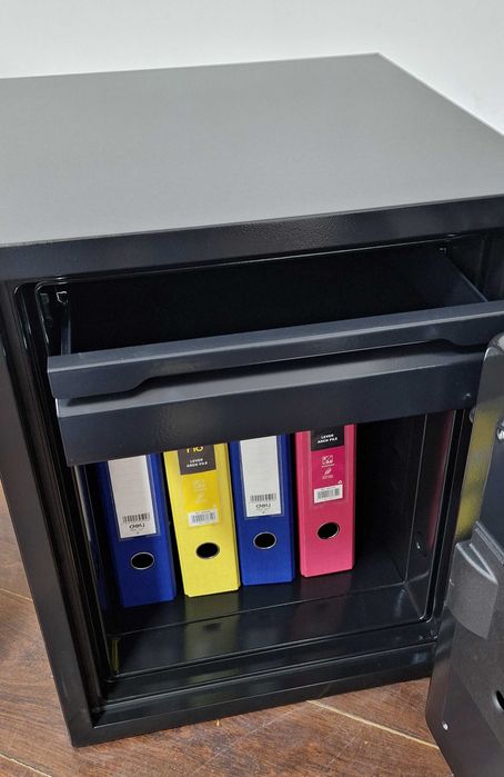 Большая скидка Огнестойкии сейф  Diplomat  модель Beyond.