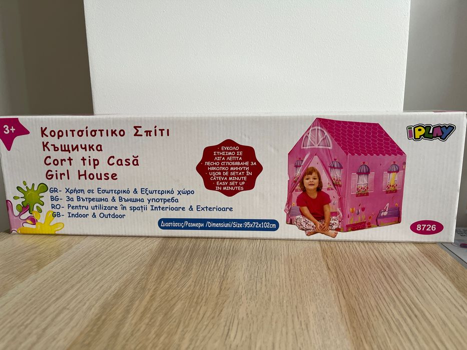 Cort de joaca tip casa fetita