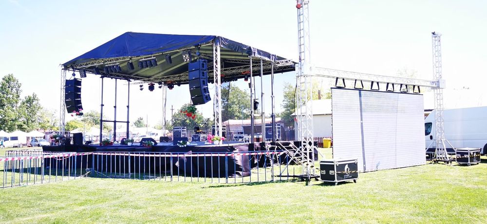 PRETURI MICI. Scena evenimente de inchiriat