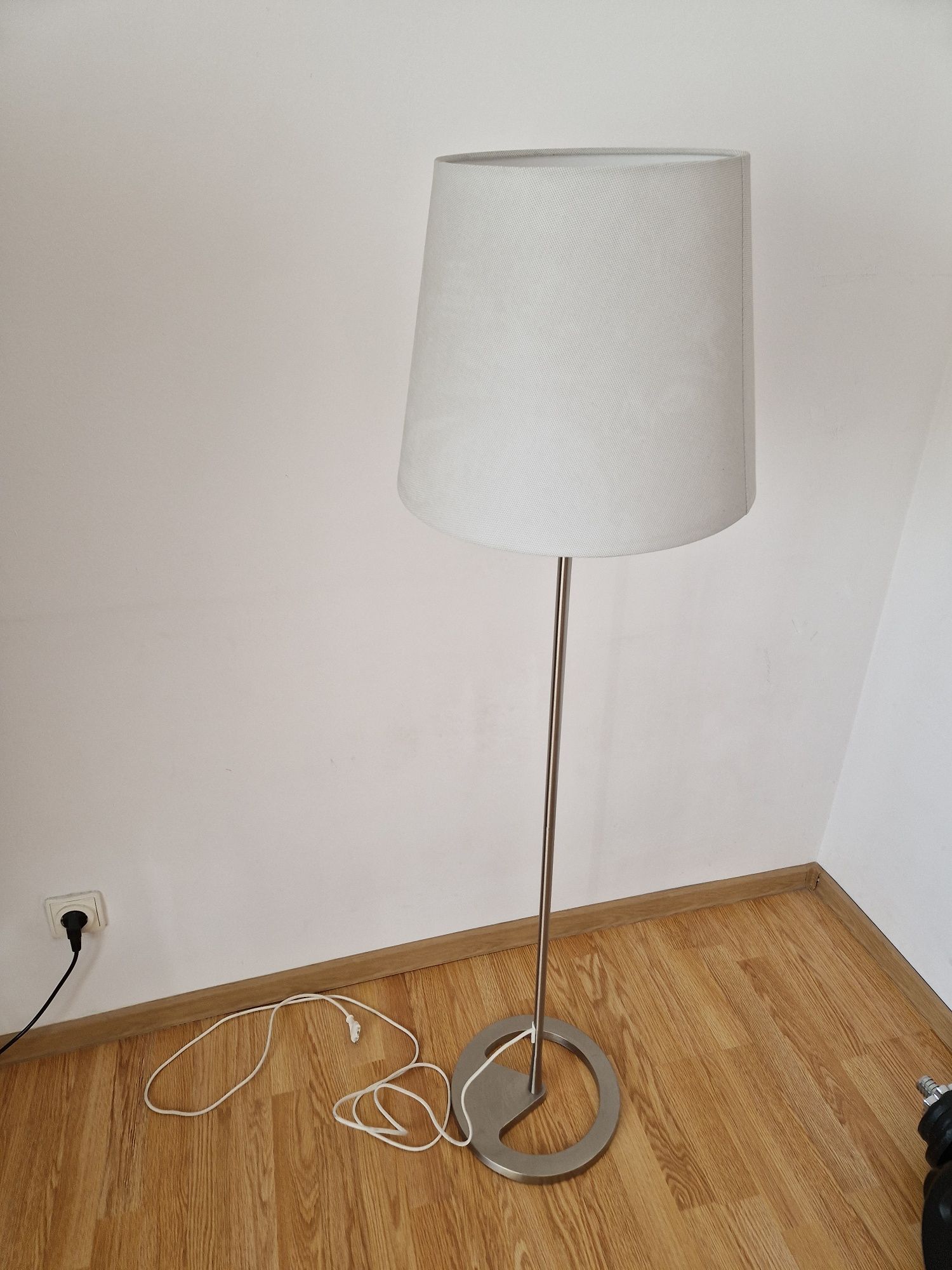 Lampadar Ikea - oferta