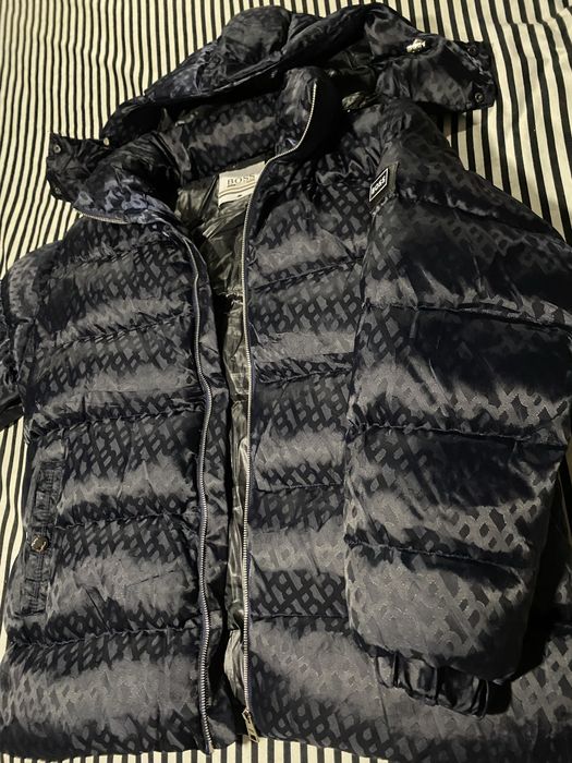Geaca Hugo Boss perfecta pentru iarna