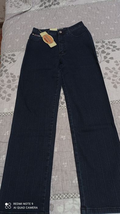 Новые джинсы стрейч 29 размер