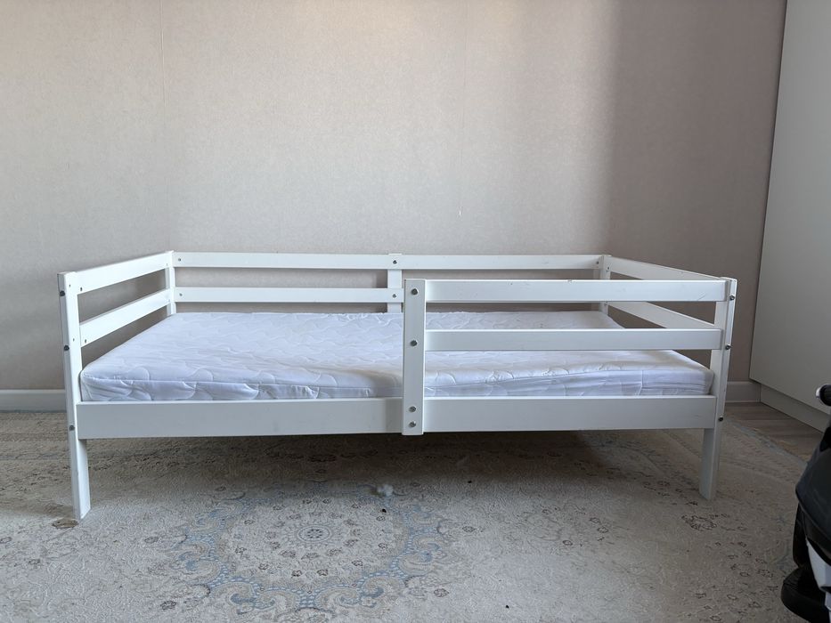 Продам детскую кровать