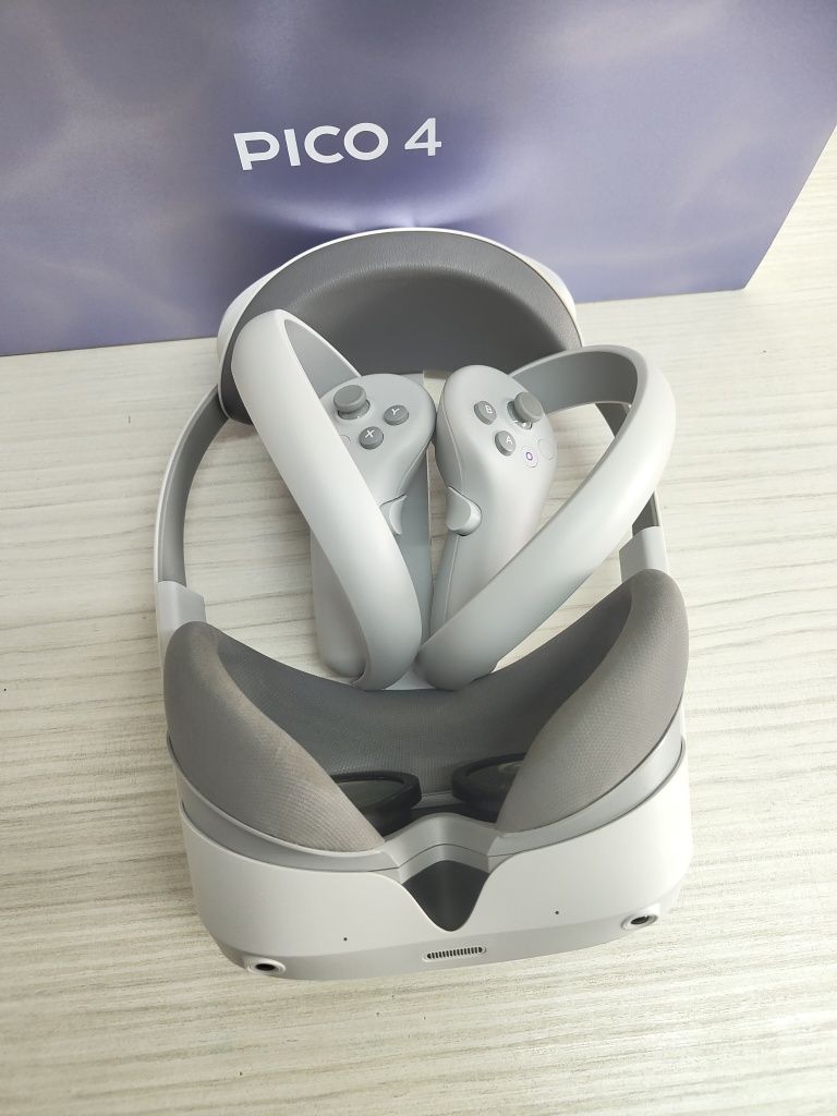 Headset VR pico 4