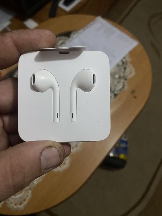 Casti iPhone  cu mufa tip C