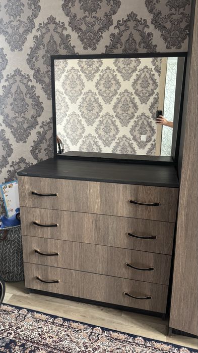 Спальный гарнитур