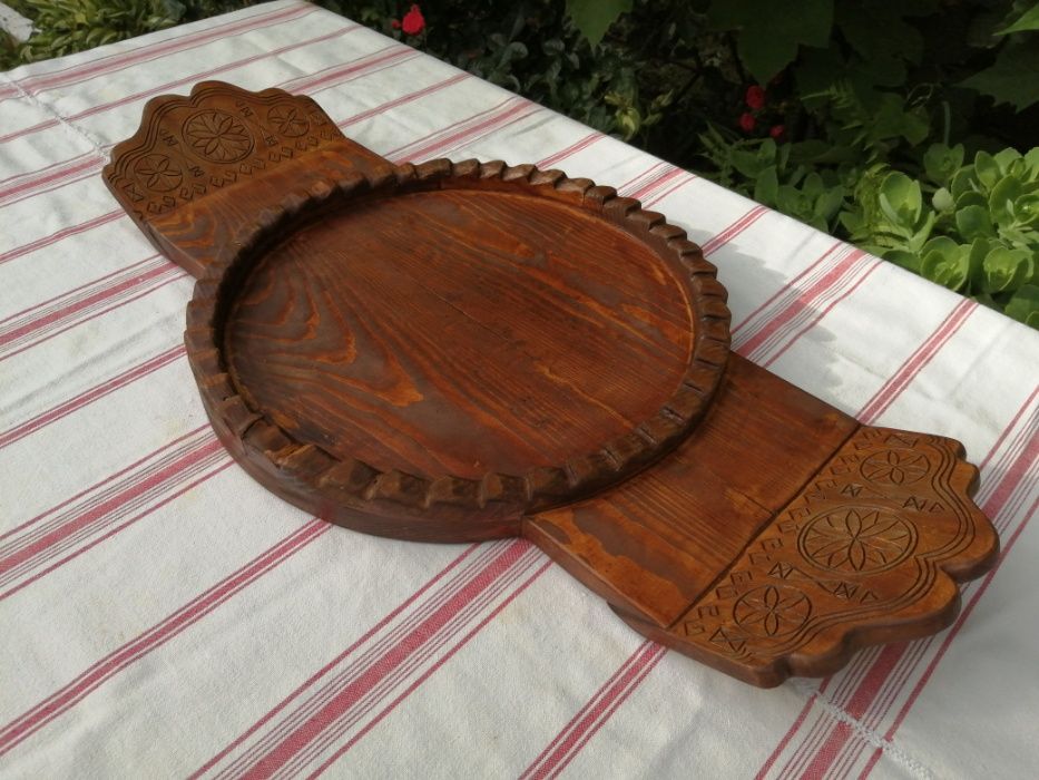 Vand suport de farfurii din lemn