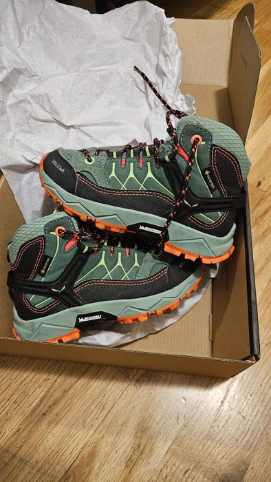 Incaltaminte copii, marimea 28