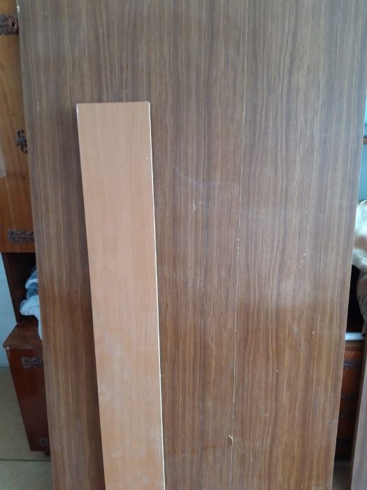 продам боковые  полотна от шкафа