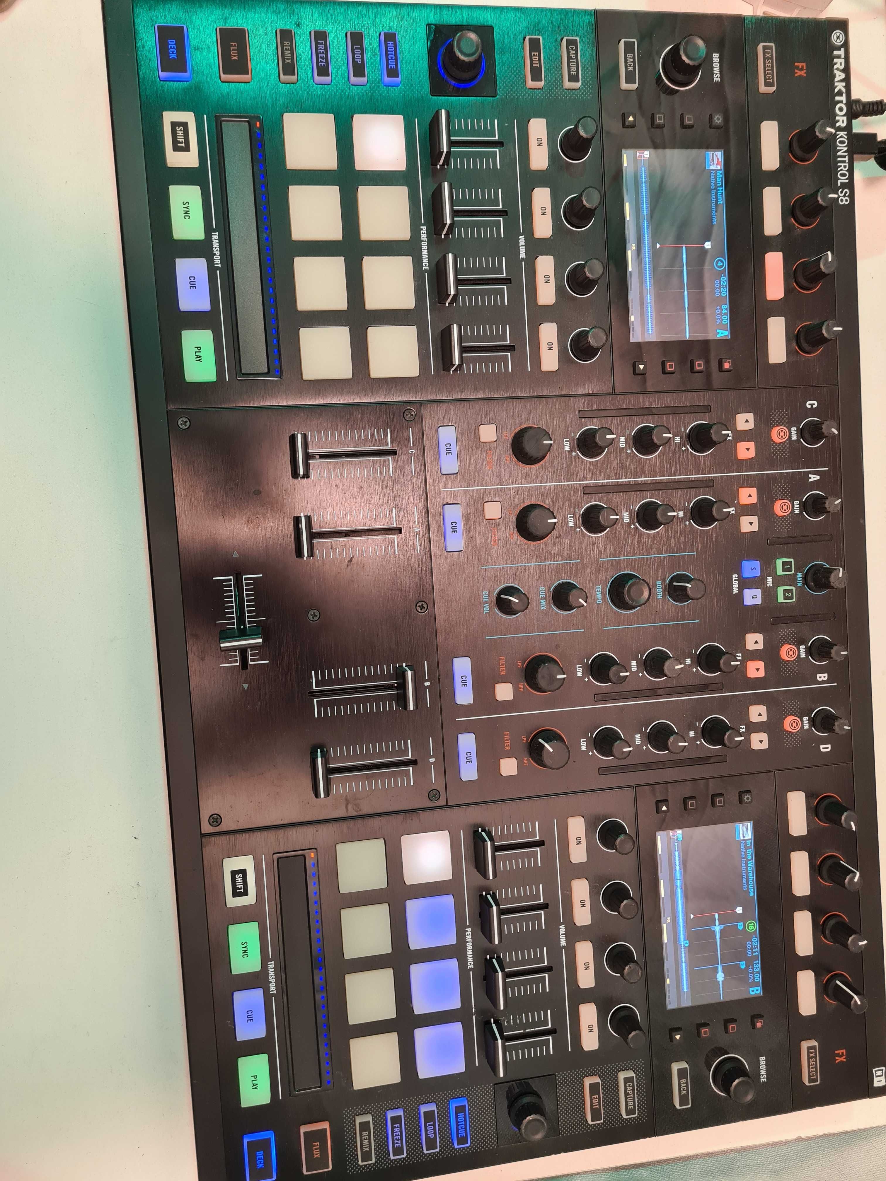 Native Instruments Traktor s8 consola mixaj DJ evenimente private