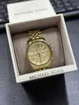 MICHAEL KORS qoʻl soati