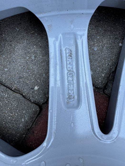 Jante aluminiu R17  (vw,audi,seat) anvelope iarna