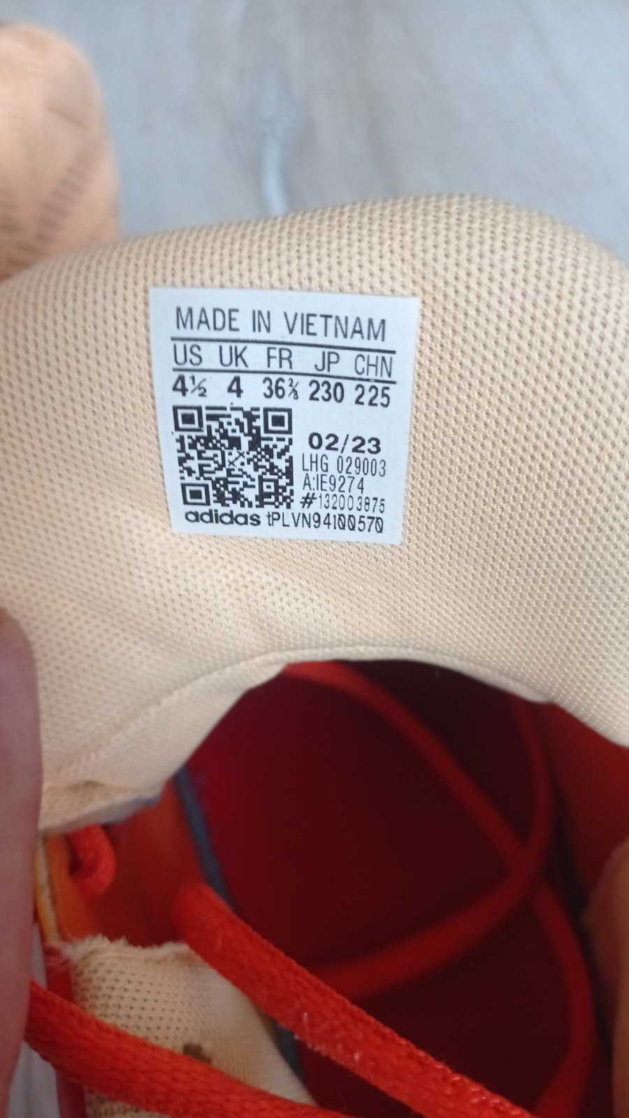 Маратонки Adidas