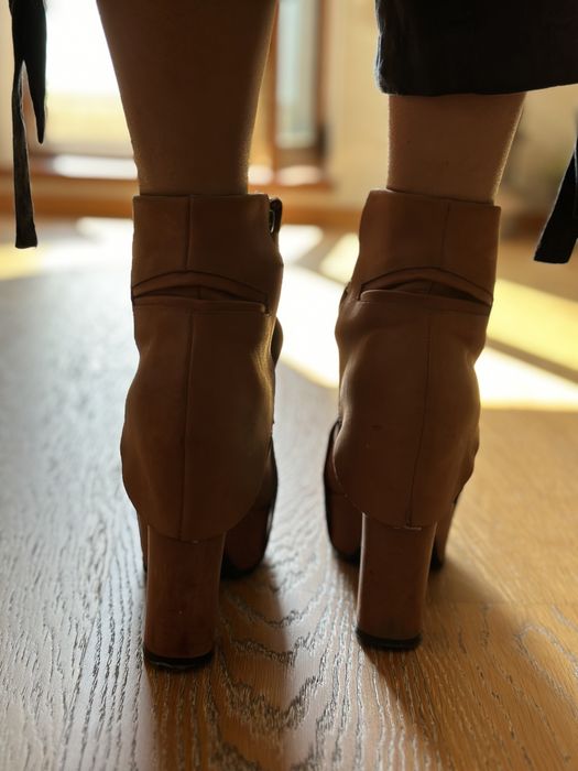 Ghete piele Mihaela Glavan