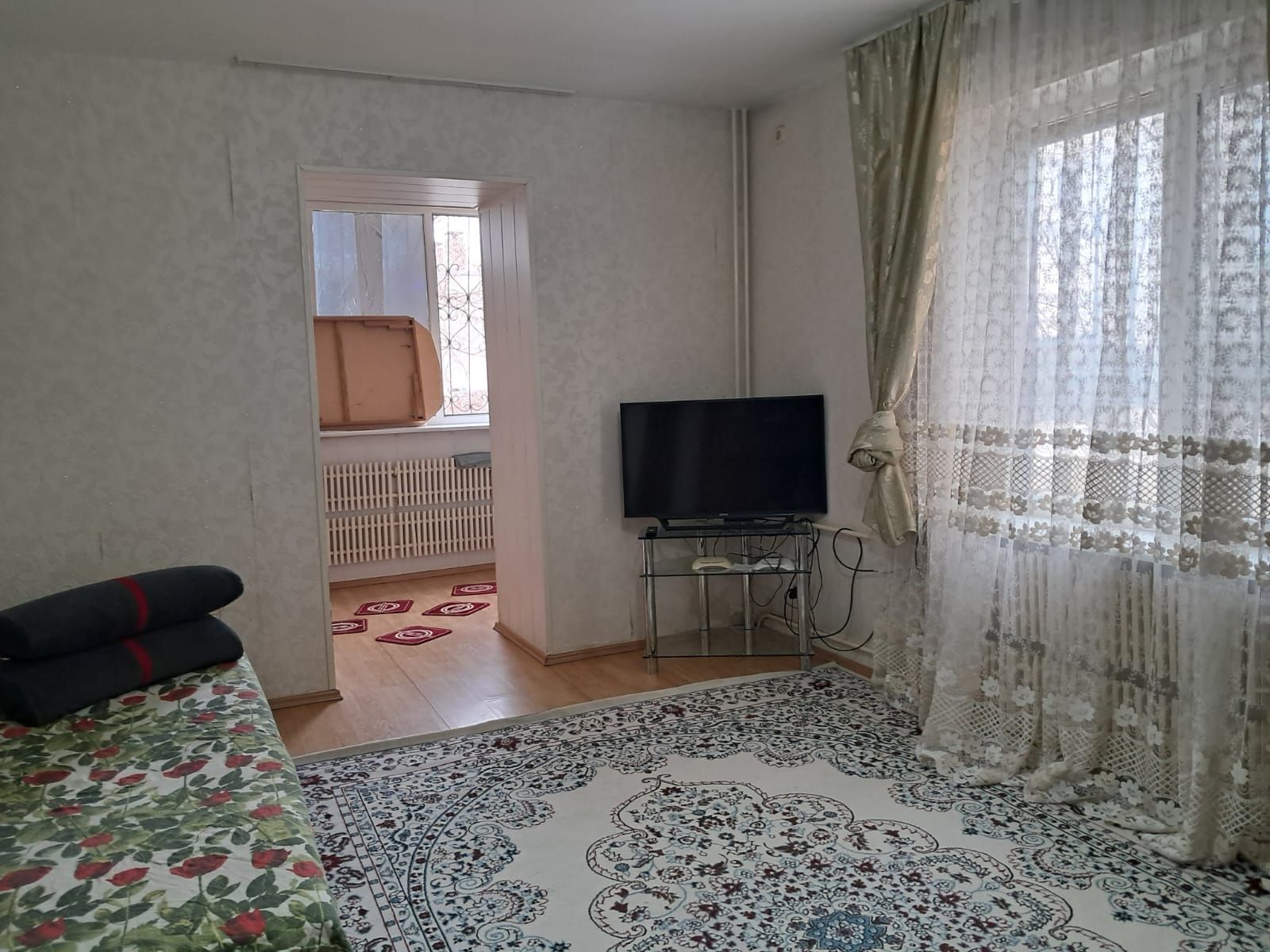 В 14мкр 34а дом сдается квартира чистая 1час-1500