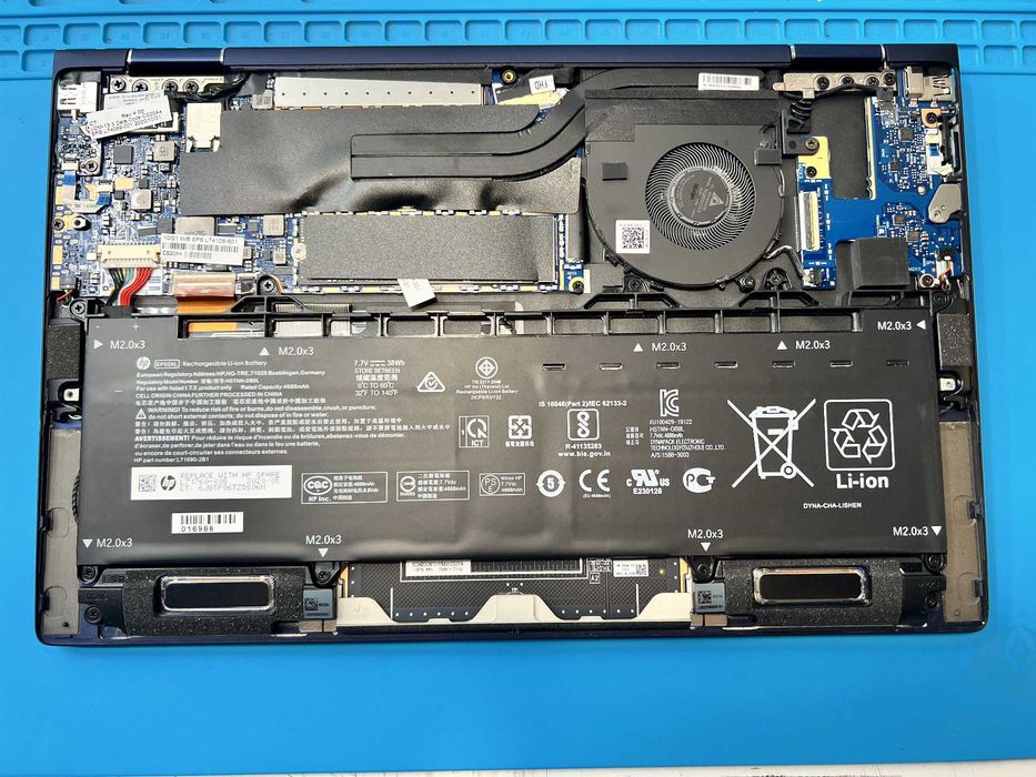 HP Elite Dragonfly 14" i5-8265U 16GB DDR4 510GB nVme/->Като нов