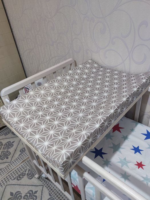 Детская кроватка + Пеленальный стол