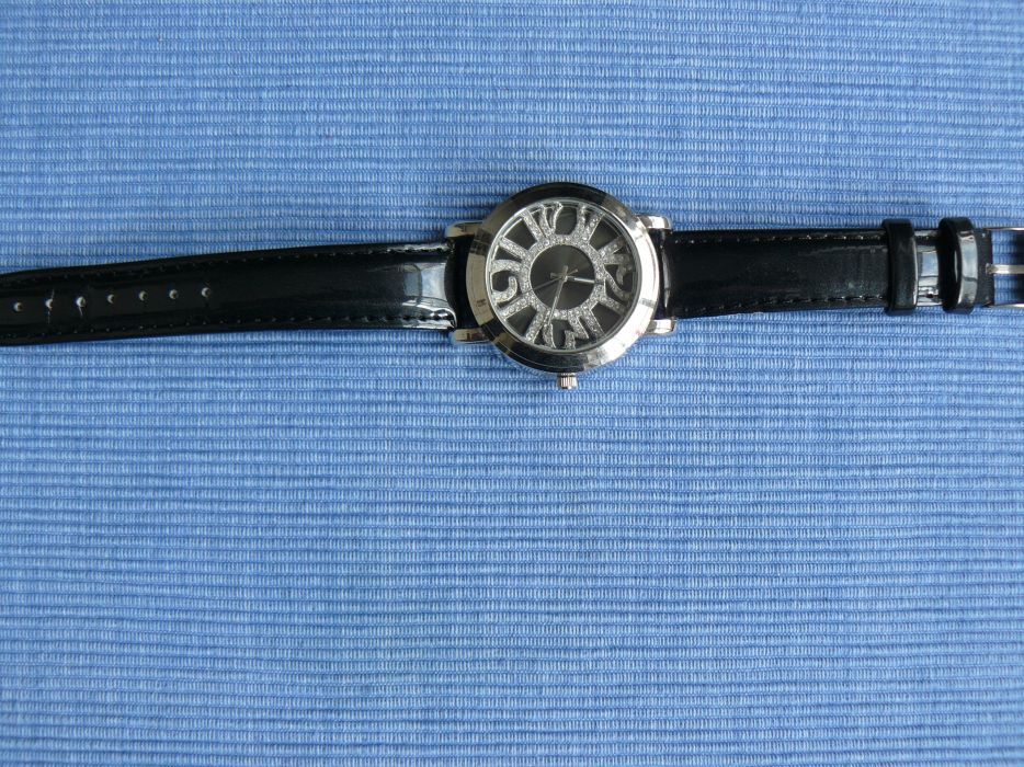 Ceas Dama "COMELY" Dama,CP 16-6M ,Mecanism Quartz,Curea Piele Eco