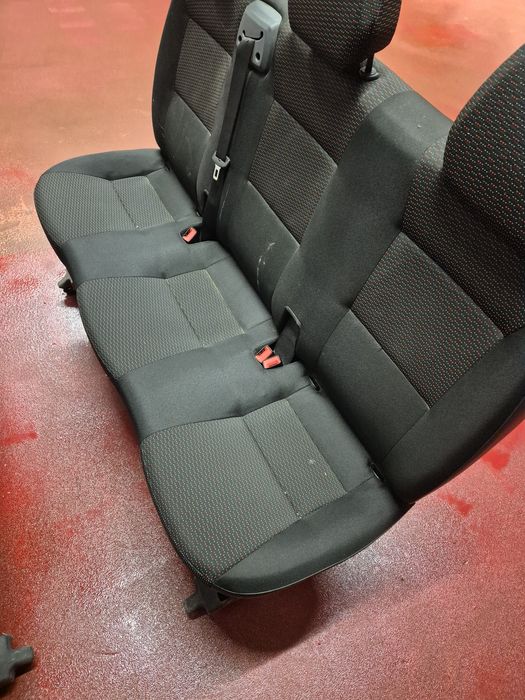 Vand banchete pentru Fiat, Citroën sau Peugeot