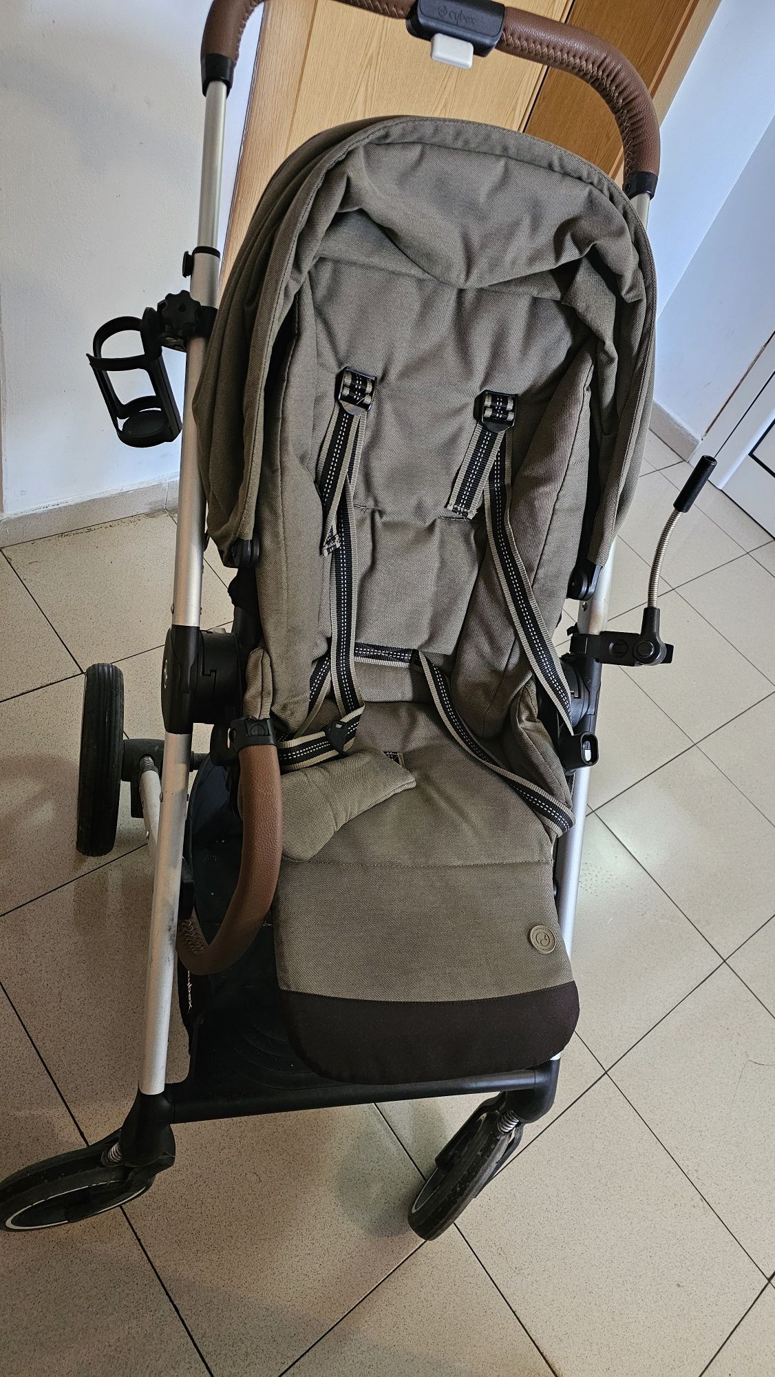 Classic Beige Бебешка количка Cybex Balios S и кош за новородено