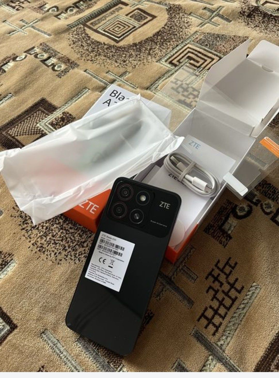 NOU - Telefon ZTE Blade A 35