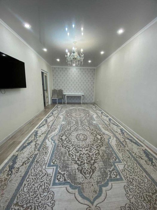 2х ком кв в районе Батыс-2, ЖК Тавангар 8/10 ,  68,8 кв.м с ремонтом