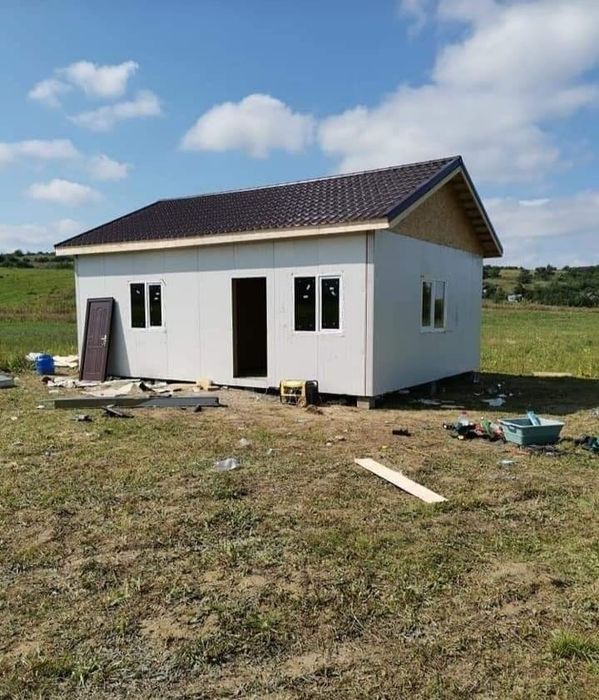 Casa Modulara, Garaje Auto, Containere stil birou din panou sandwich