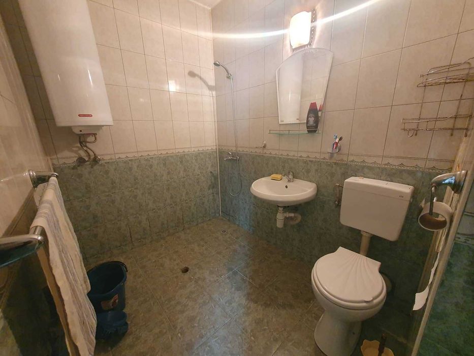 Дава се под наем Едностаен апартамент в Бургас, Сарафово - 38 кв.м за 180 € - Снимка #2