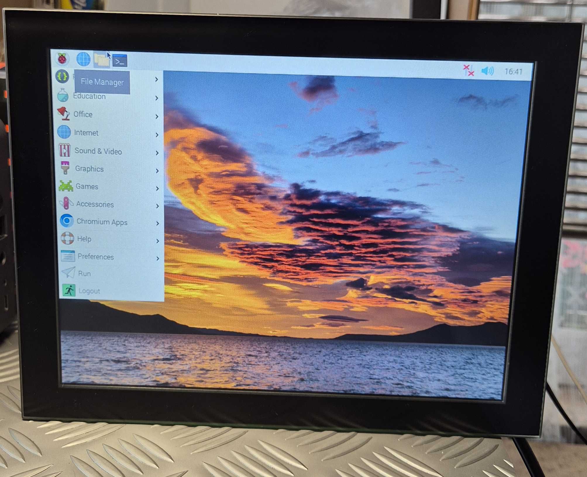Mostron TSPC3 10" индустриален компютър