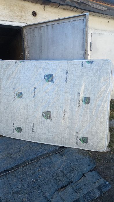 Продам матрас новый