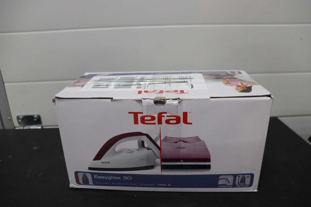 Ютия, Tefal, Easygliss, 1200W, 270 ml, червено/бяло
