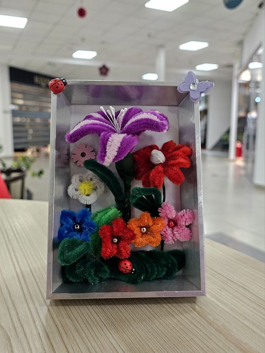 Rame decorative cu flori handmade
Perfecte pentru a imortaliza frumuse