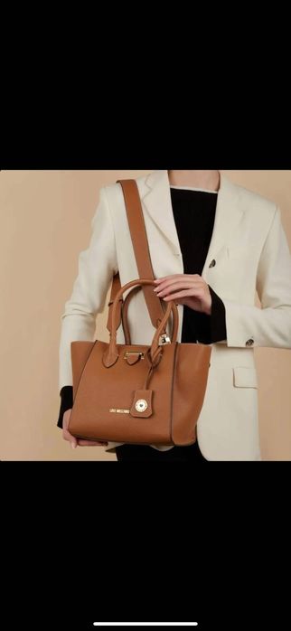 Love Moschino чанта