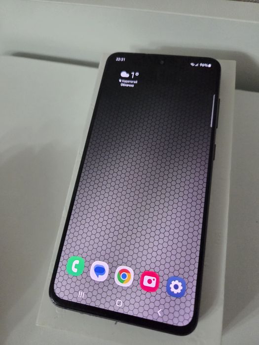 Продам телефон Самсунг S 21 fe