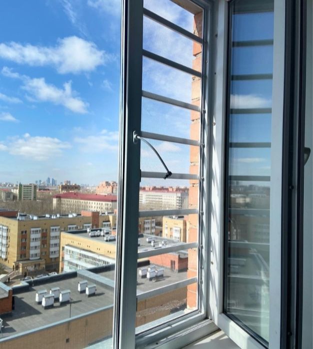 Решетка на окно от выпадения детей Балаларға арналған торлар