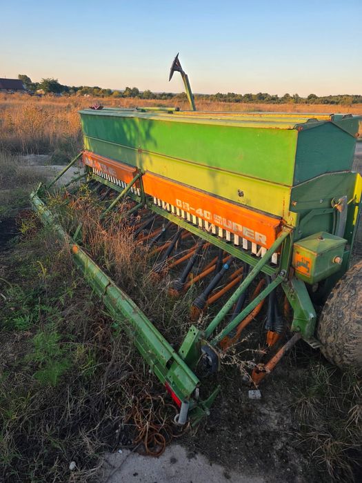 Vand urgent semanatoare amazone d8-40 super