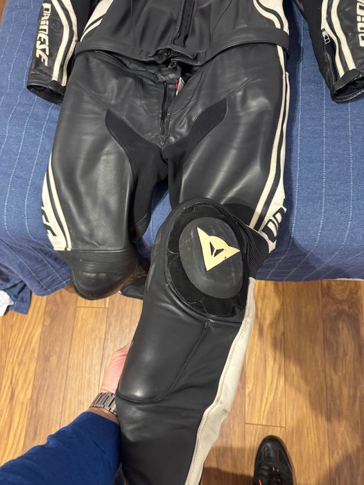Dainese кожен екип 58 номер