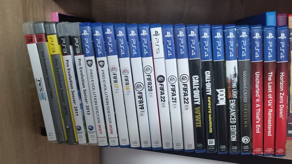 Vand 17 jocuri ps4