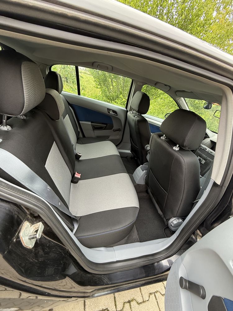 Autoturism Opel Astra H