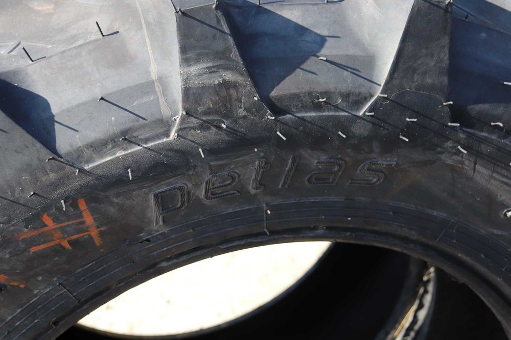 Cauciucuri Agricole 340/85R24 StarMaxx Radiale Noi de Tractor Landini