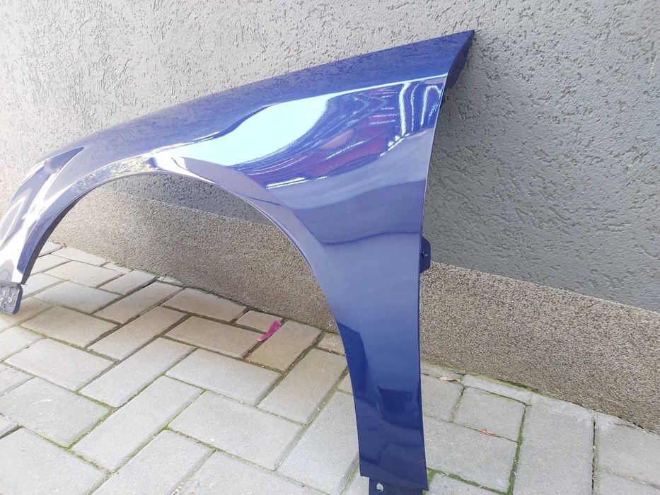 Aripa Fata Stanga VW Passat B6 An 2005-2011 Vopsita Albastru