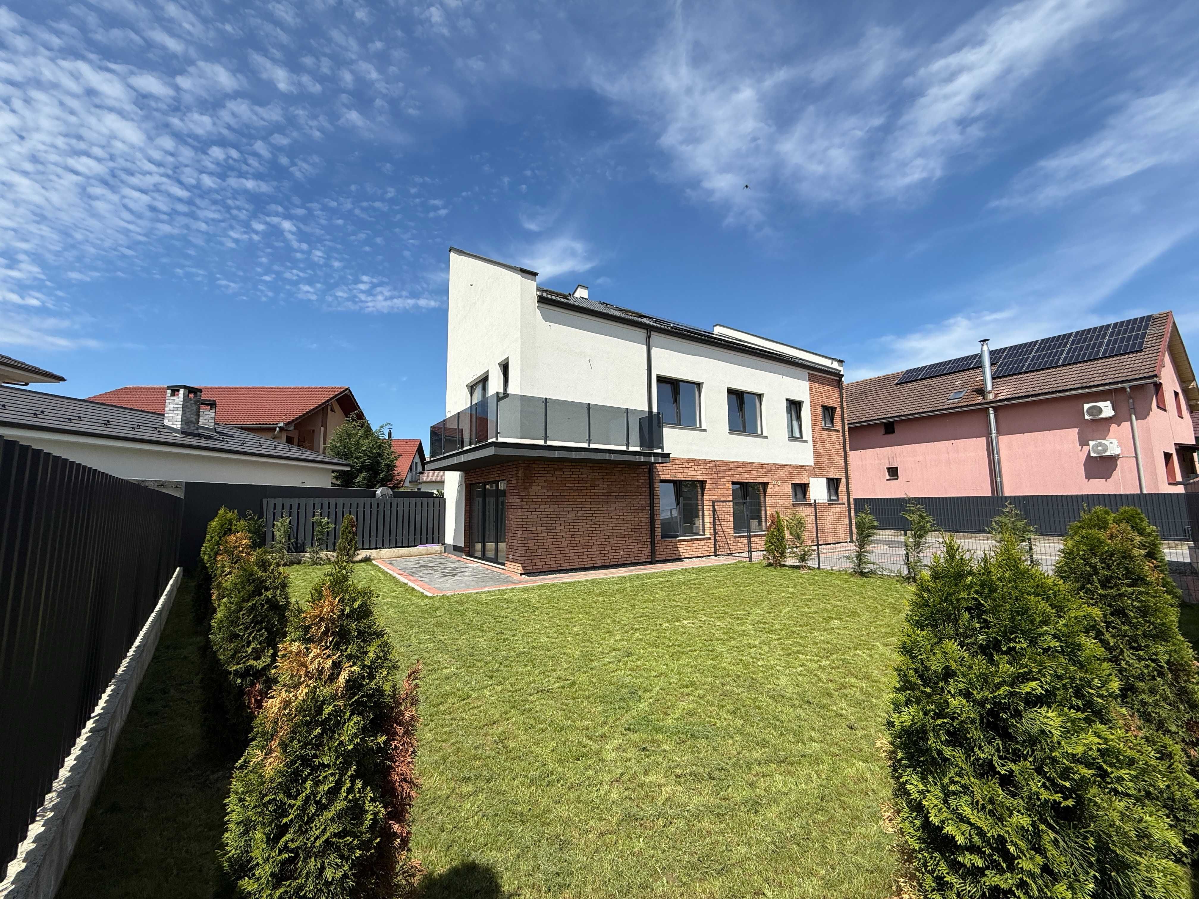 Vand duplex P+E+M (170 mp.utili)-Str. Pintea Viteazul nr. 3B -SOMESENI