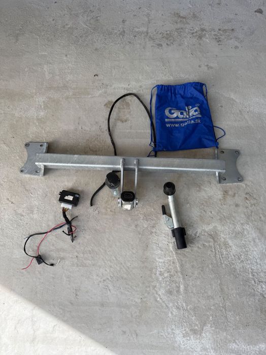 Теглич за БМВ Х5