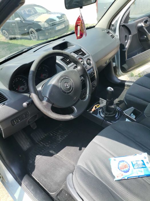 Vând megane 2   1.5