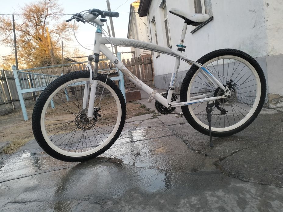 Велик БМВ в хорошм состаяния