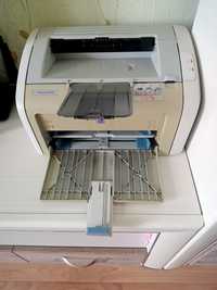 Продам принтер НР 1020