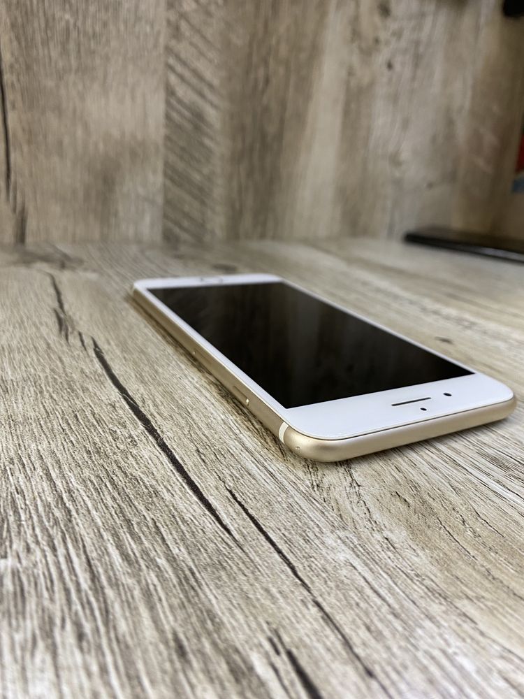 iPhone 7 plus 32Gb Gold