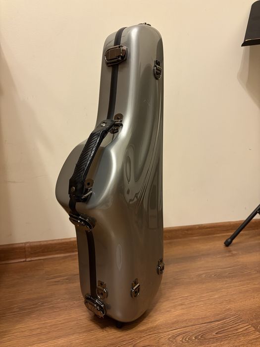 Vand cutie saxofon alto